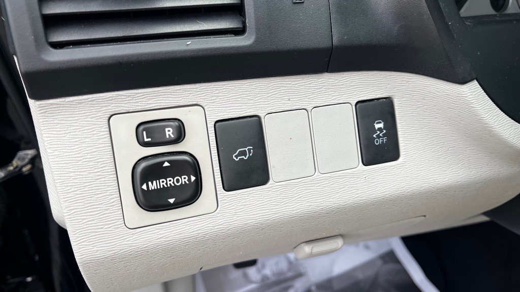 2010 Toyota Venza Image 26