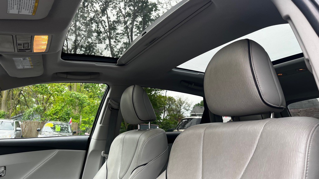 2010 Toyota Venza Image 30