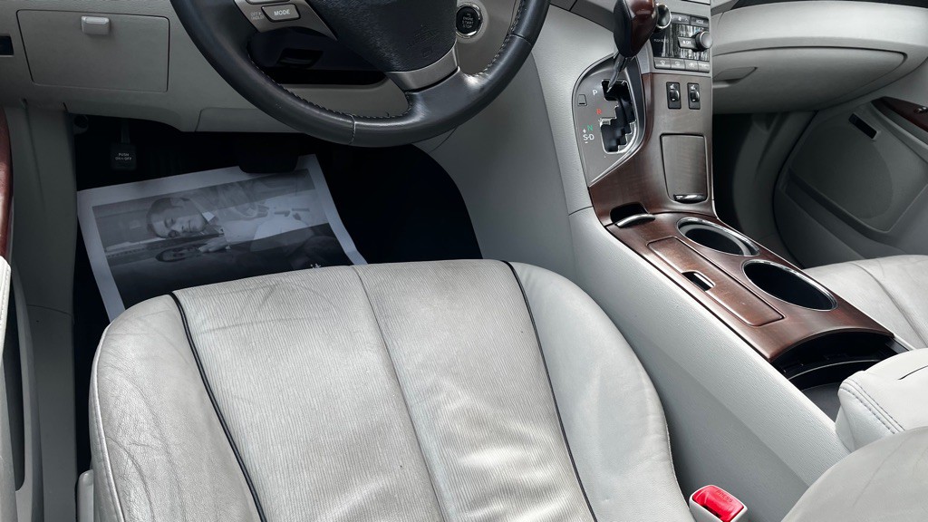 2010 Toyota Venza Image 38
