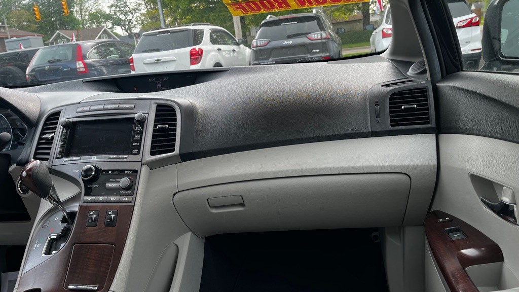 2010 Toyota Venza Image 43