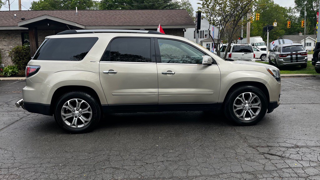 2015 GMC Acadia Image 9
