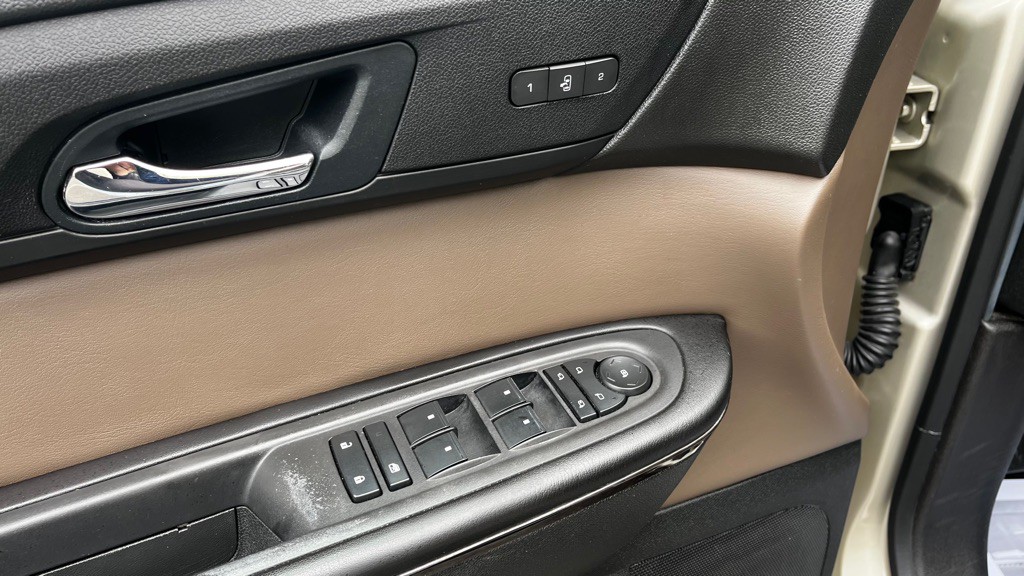 2015 GMC Acadia Image 27