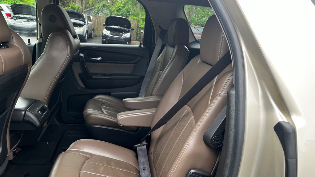 2015 GMC Acadia Image 44