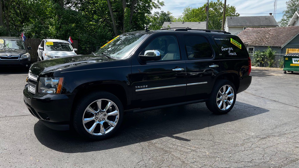 2013 Chevrolet Tahoe Image 2