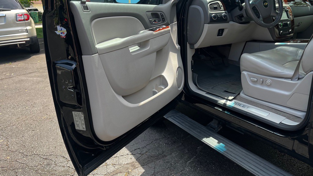 2013 Chevrolet Tahoe Image 32