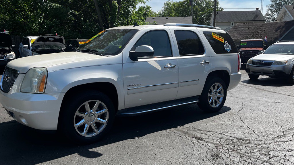 2012 GMC Yukon Image 2