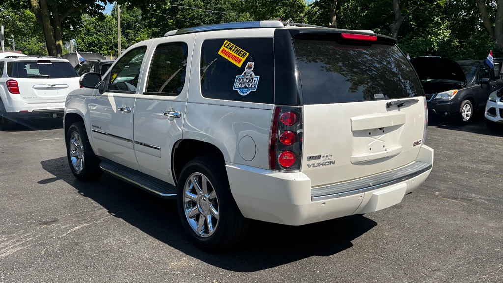 2012 GMC Yukon Image 6