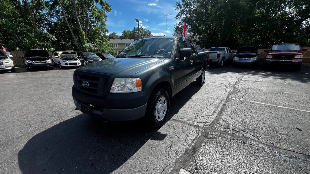 2005 Ford F-150 Image 1