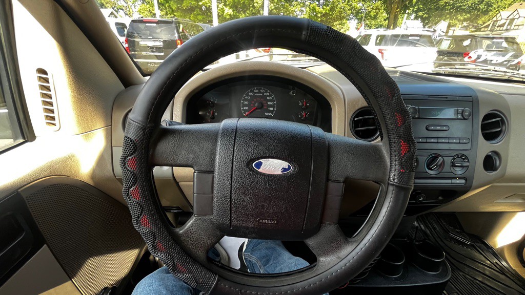 2005 Ford F-150 Image 18