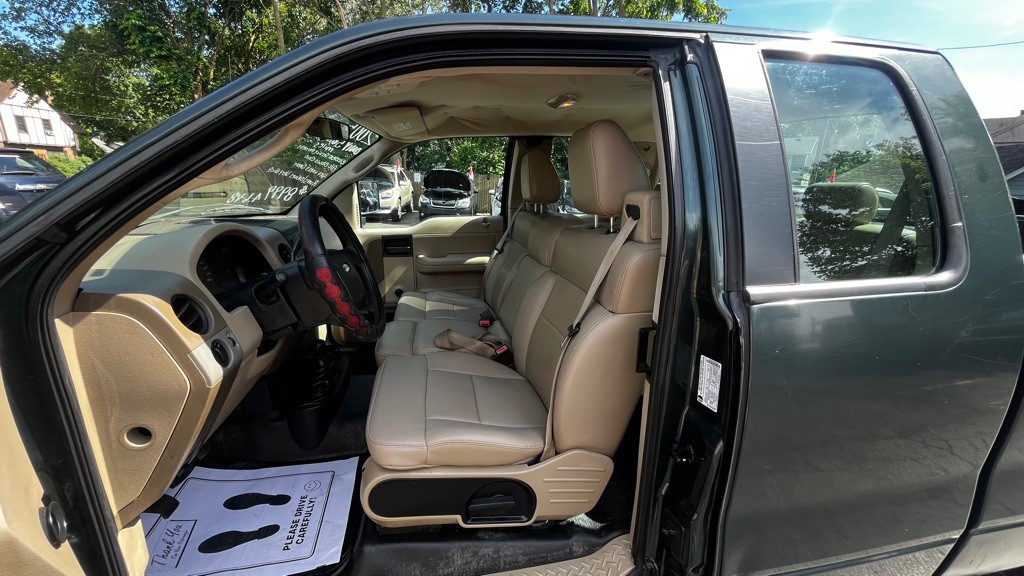 2005 Ford F-150 Image 24