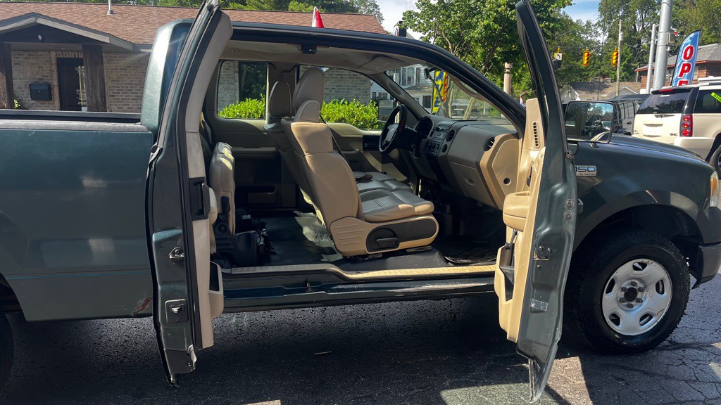 2005 Ford F-150 Image 32