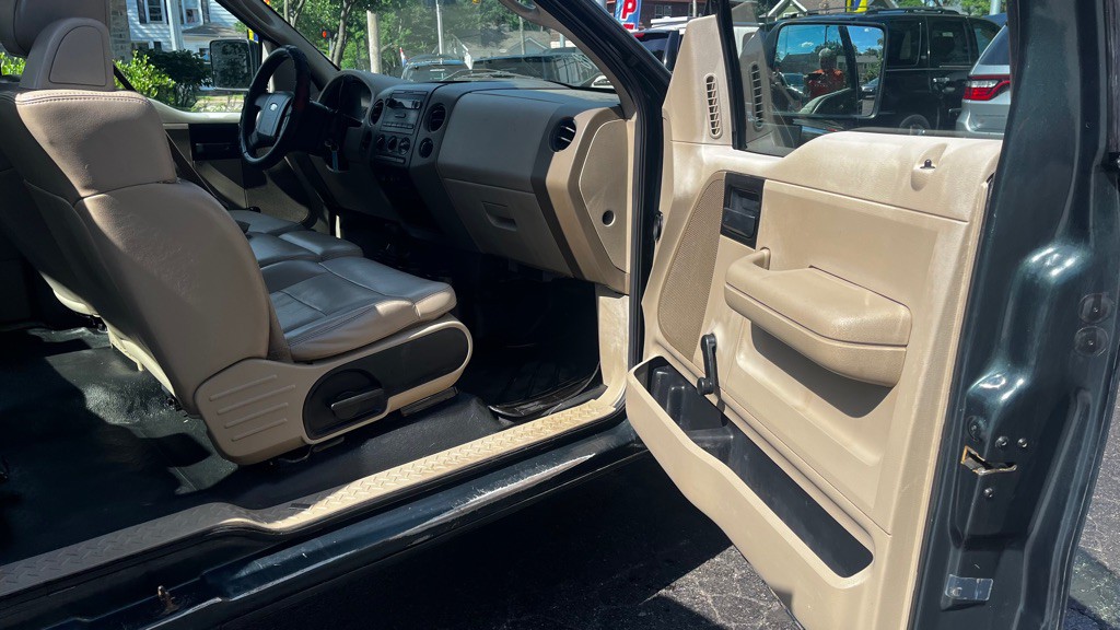2005 Ford F-150 Image 33