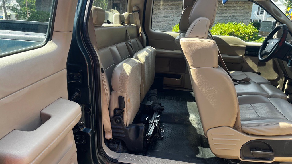 2005 Ford F-150 Image 34