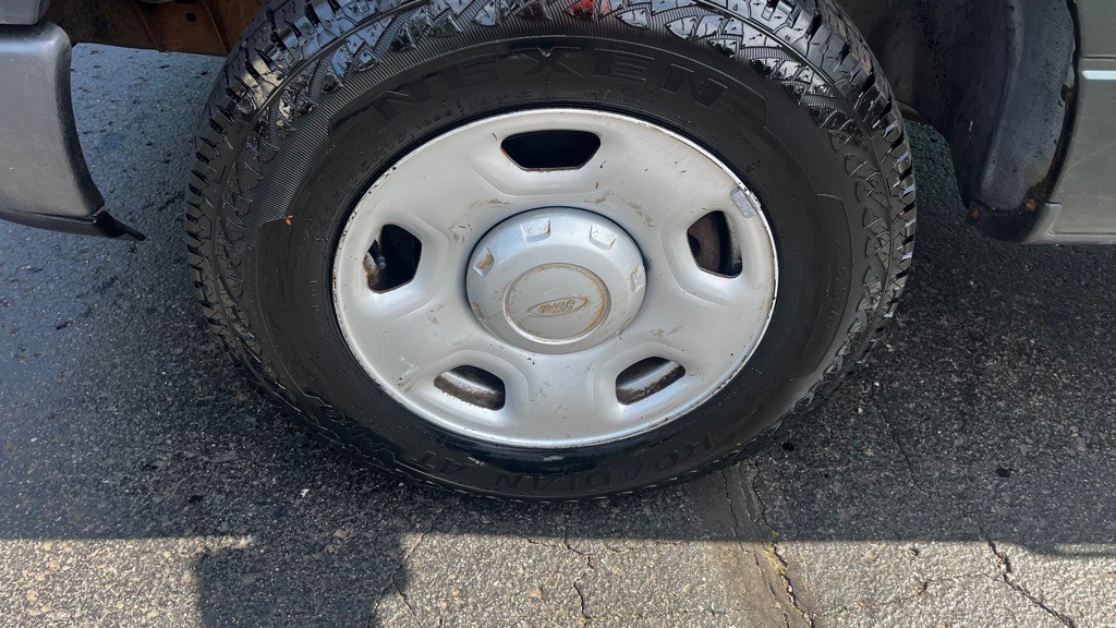 2005 Ford F-150 Image 42