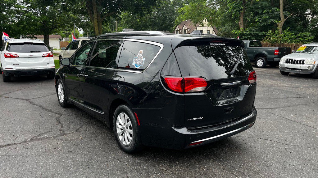 2019 Chrysler Pacifica Image 5