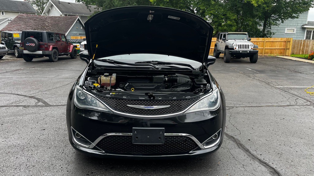 2019 Chrysler Pacifica Image 15