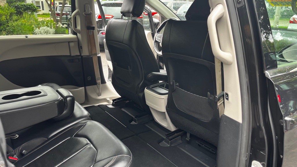 2019 Chrysler Pacifica Image 39