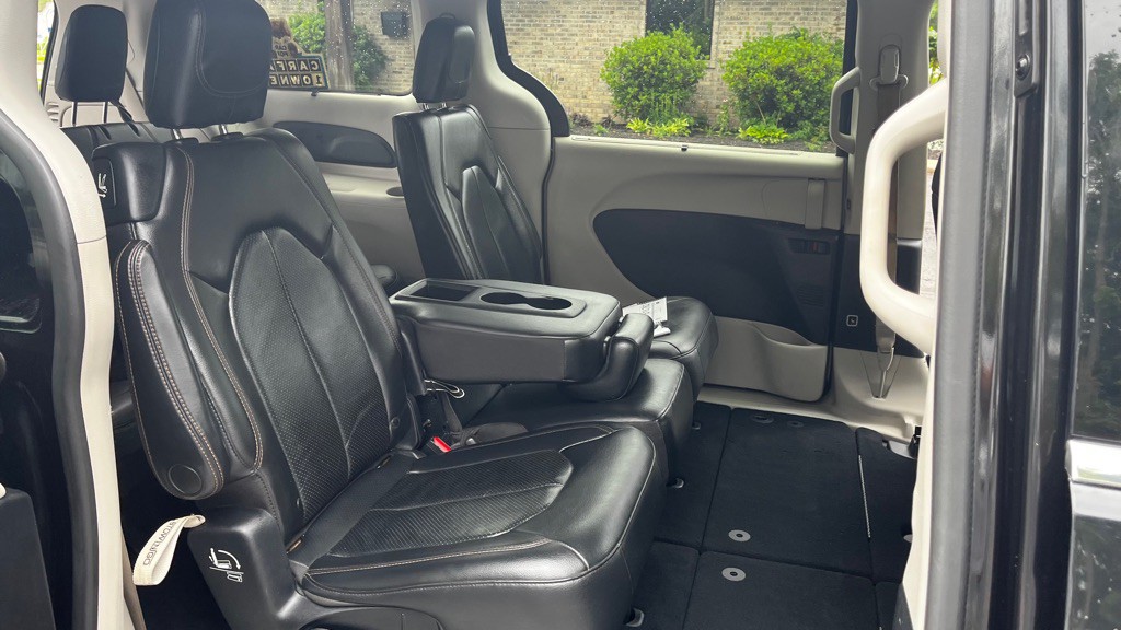2019 Chrysler Pacifica Image 41