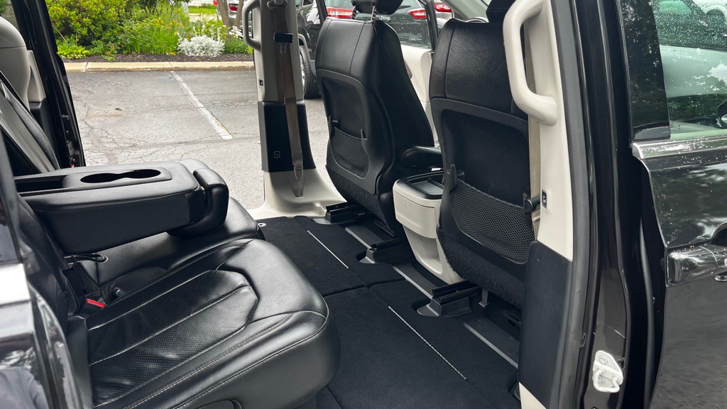2019 Chrysler Pacifica Image 44