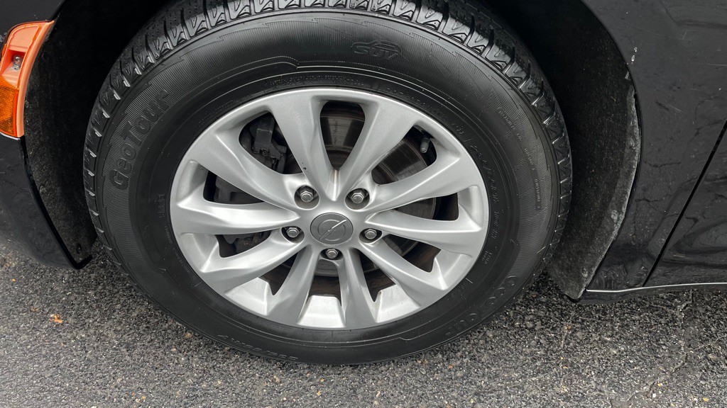 2019 Chrysler Pacifica Image 58