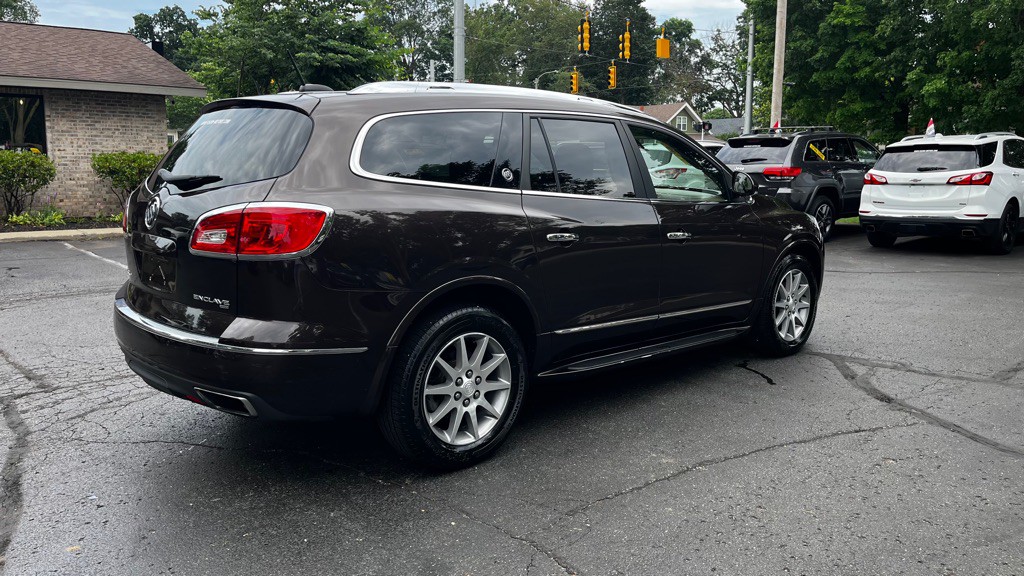 2017 Buick Enclave Image 9