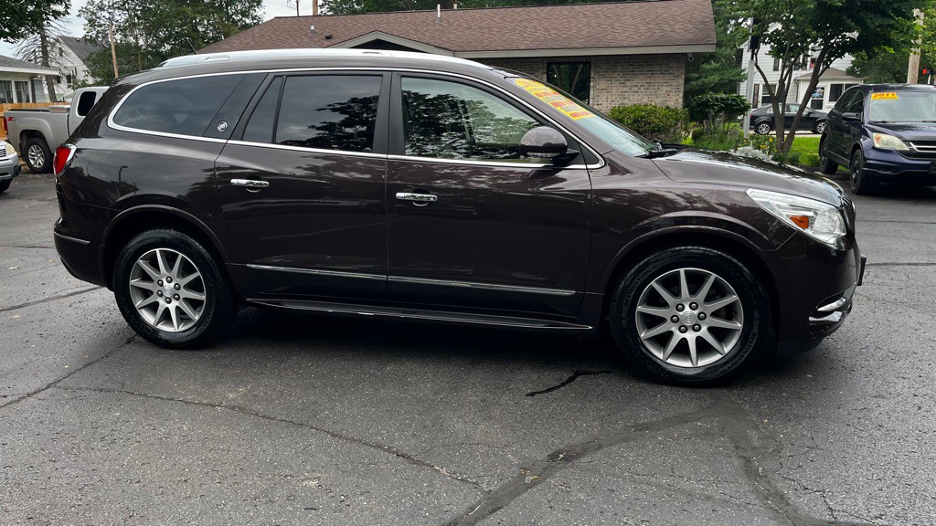 2017 Buick Enclave Image 11