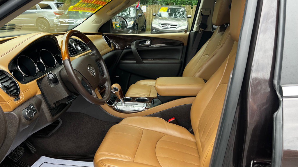 2017 Buick Enclave Image 32