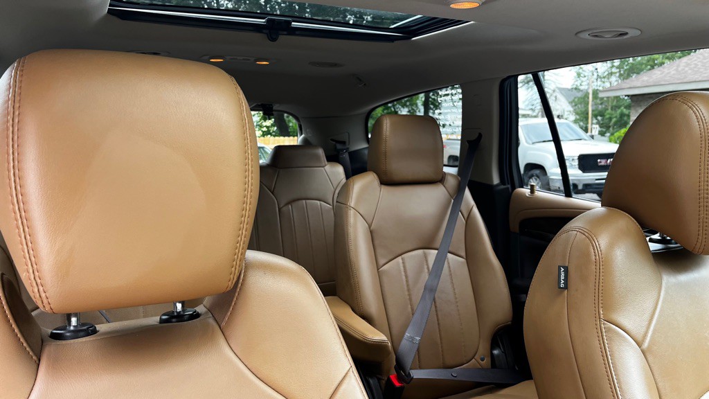 2017 Buick Enclave Image 35
