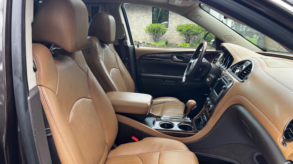 2017 Buick Enclave Image 39