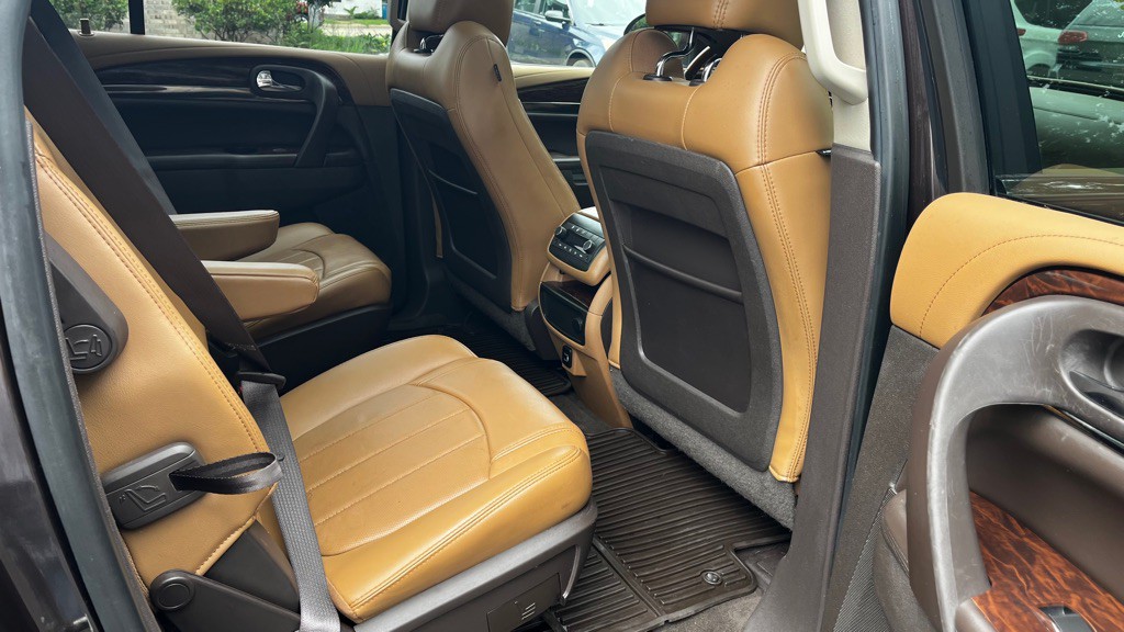 2017 Buick Enclave Image 56