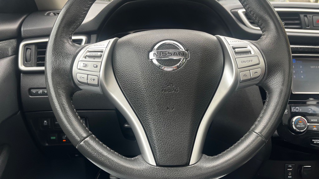 2016 Nissan Rogue Image 17