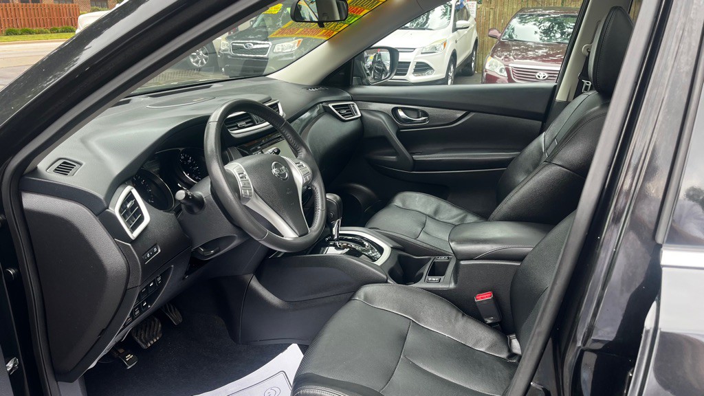 2016 Nissan Rogue Image 24