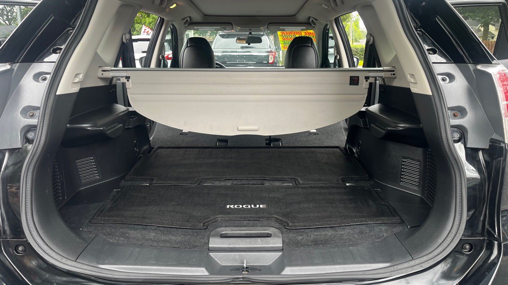 2016 Nissan Rogue Image 46