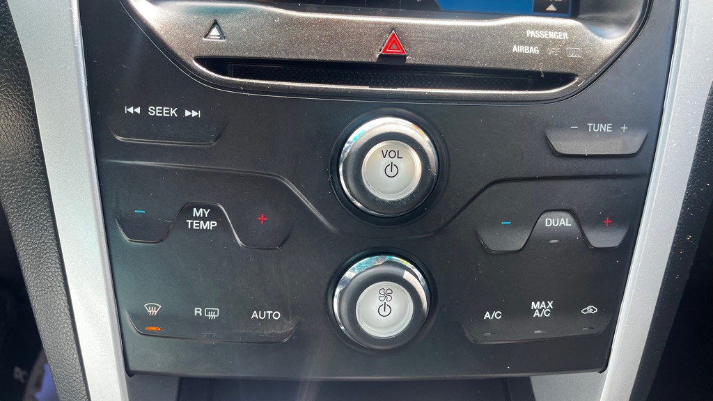 2014 Ford Explorer Image 23