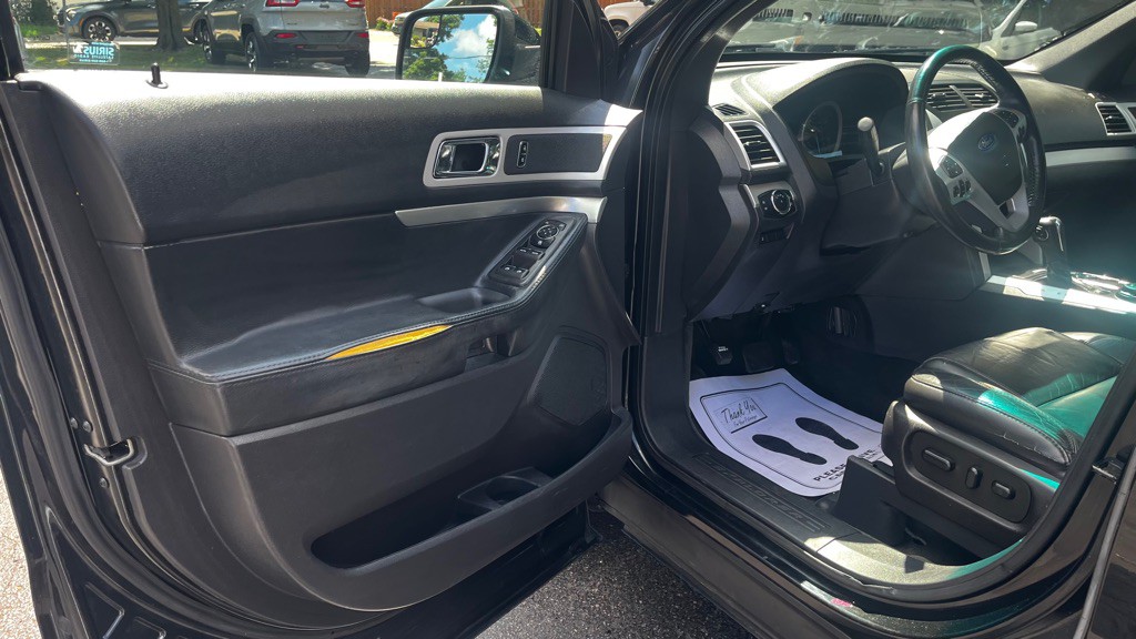 2014 Ford Explorer Image 28