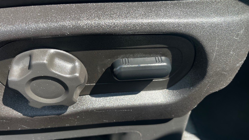 2014 Ford Explorer Image 38