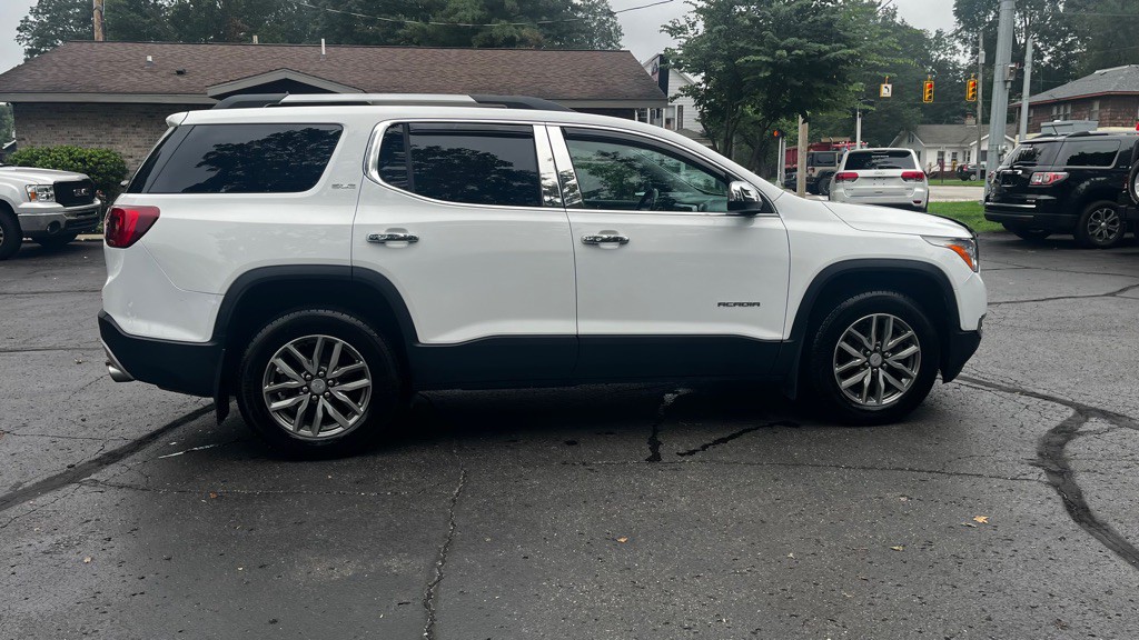2019 GMC Acadia Image 9