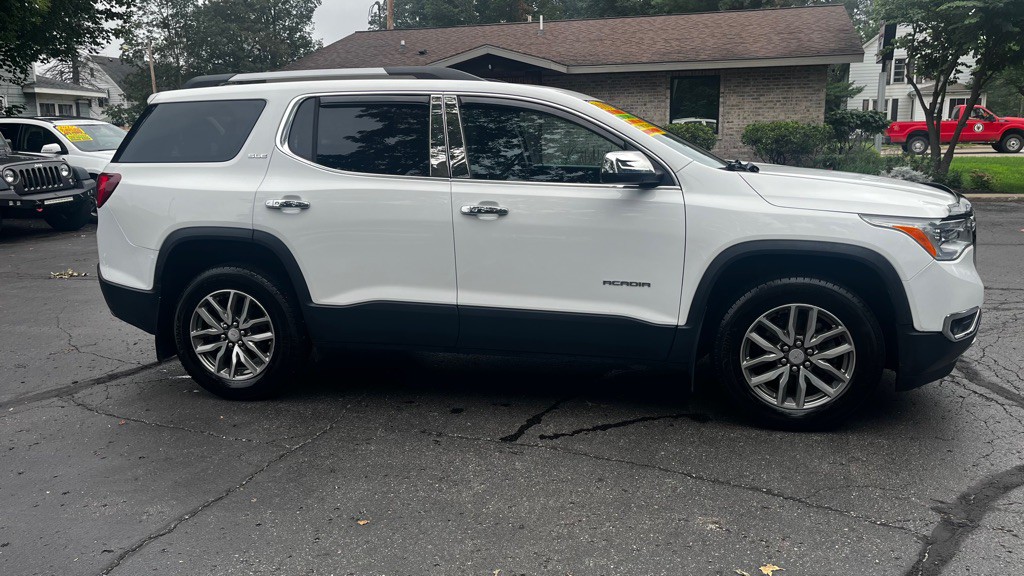 2019 GMC Acadia Image 10