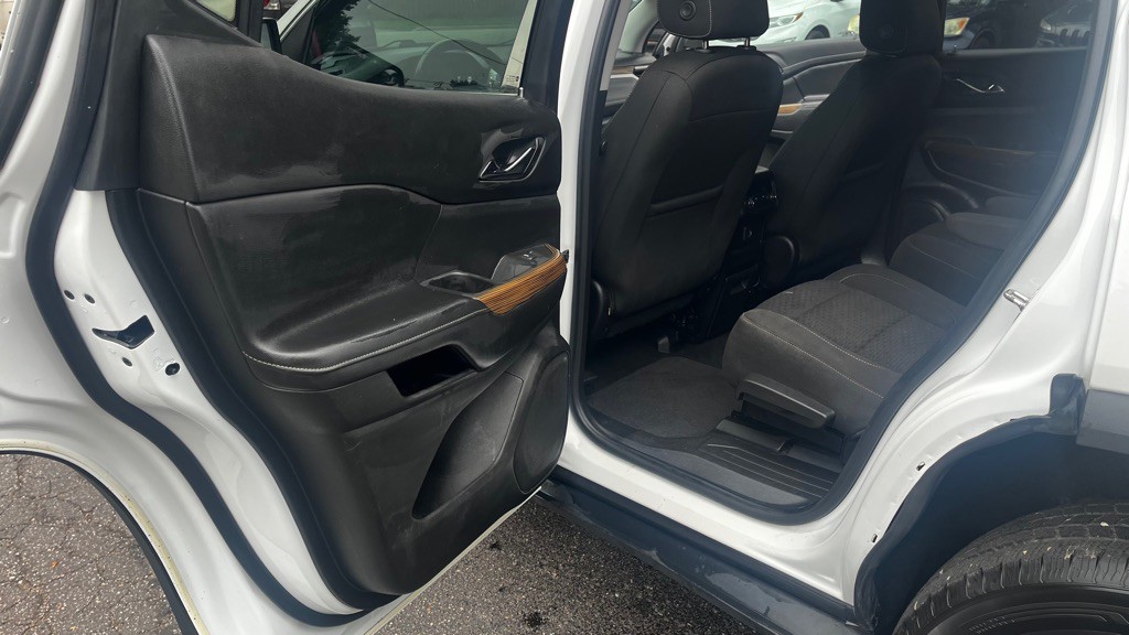 2019 GMC Acadia Image 32
