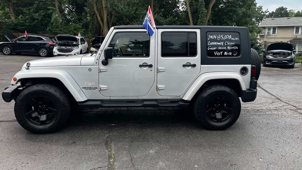 2010 Jeep Wrangler Unlimited Image 3
