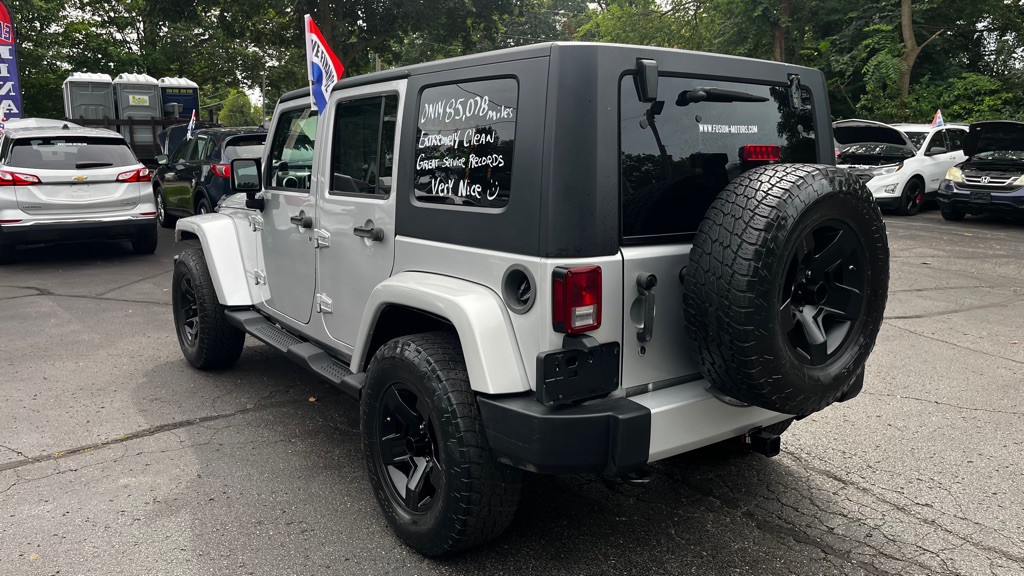 2010 Jeep Wrangler Unlimited Image 6