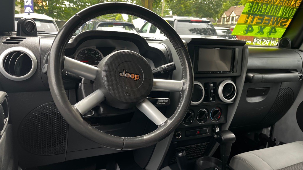 2010 Jeep Wrangler Unlimited Image 36