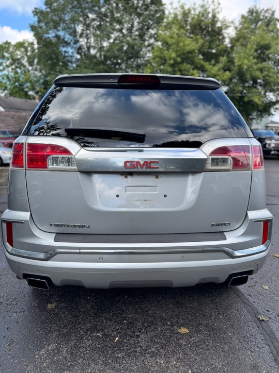 2017 GMC Terrain Image 4