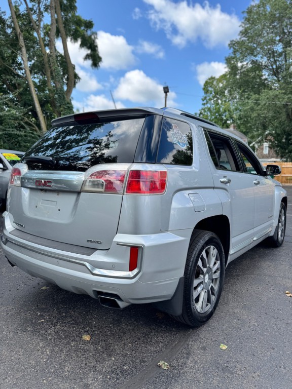 2017 GMC Terrain Image 5