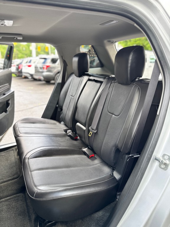 2017 GMC Terrain Image 31