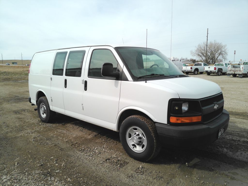 2015 Chevrolet Express Image 7