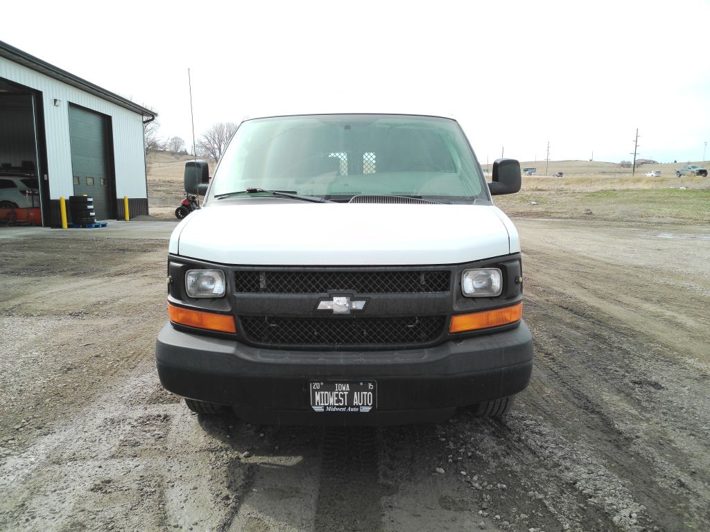 2015 Chevrolet Express Image 8
