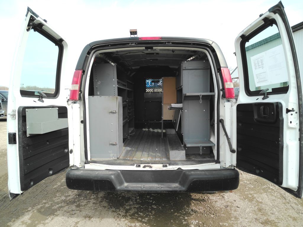 2015 Chevrolet Express Image 13