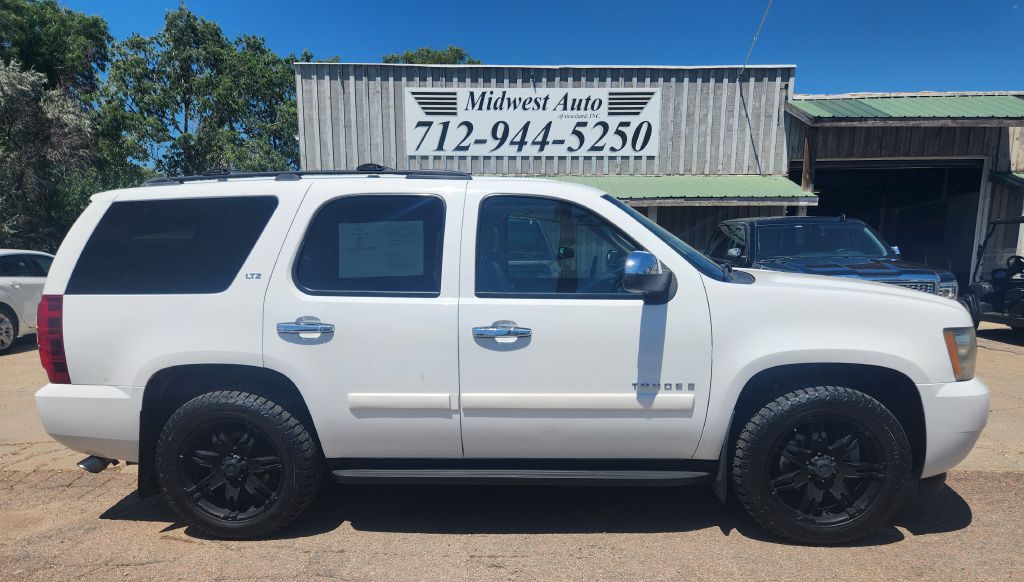 2007 Chevrolet Tahoe Image 2