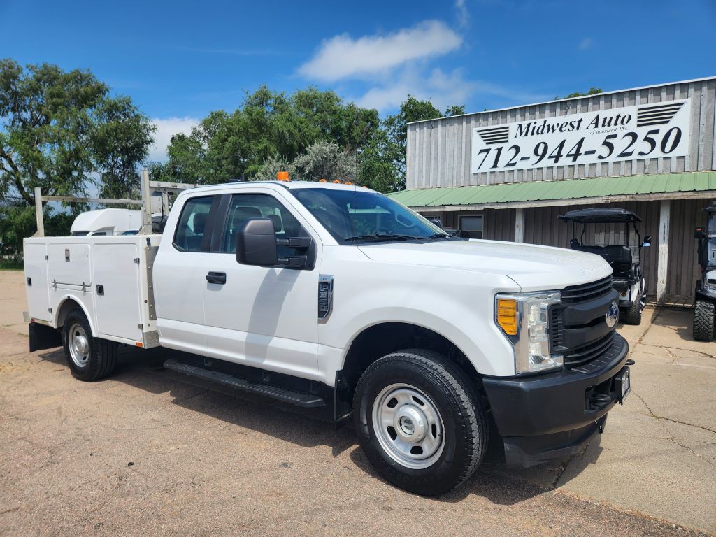 2017 Ford F-350 Image 1